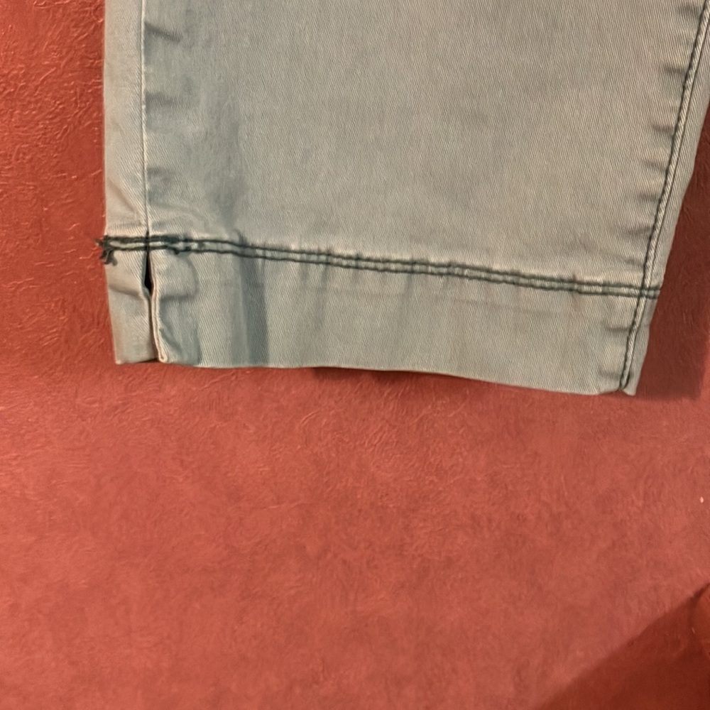 Classic Fit Light Blue Jeans. 2 small stains, barely visible. - Picture 4 of 8